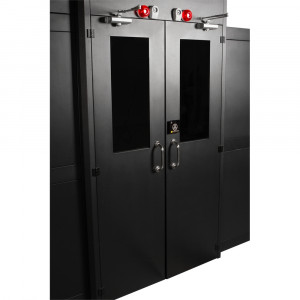 Containment system split hinged door for DC series cabinets